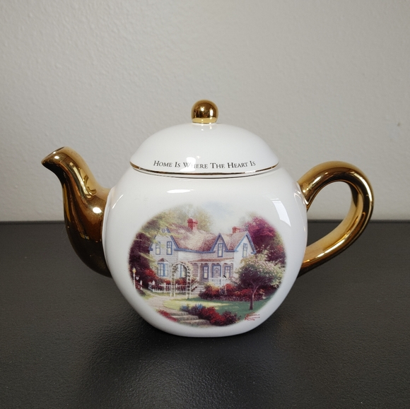 Thomas Kinkade Home Is Where the Heart Is teapot